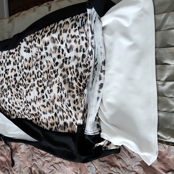 Frank Lyman Size 10 Leopard print dress with side zipper - Picture 4 of 9